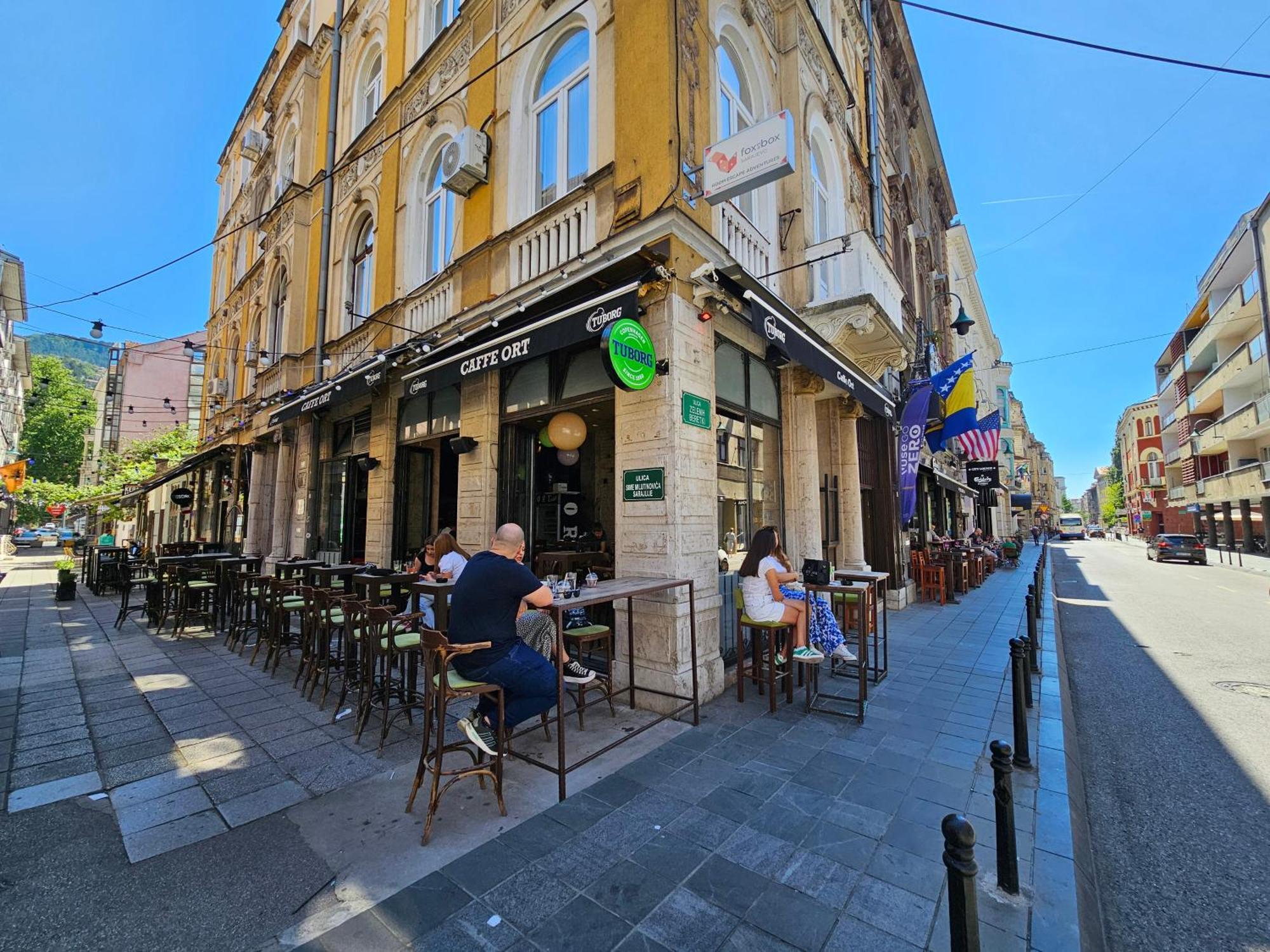 Leopold Chillout Hostel Сараево Экстерьер фото